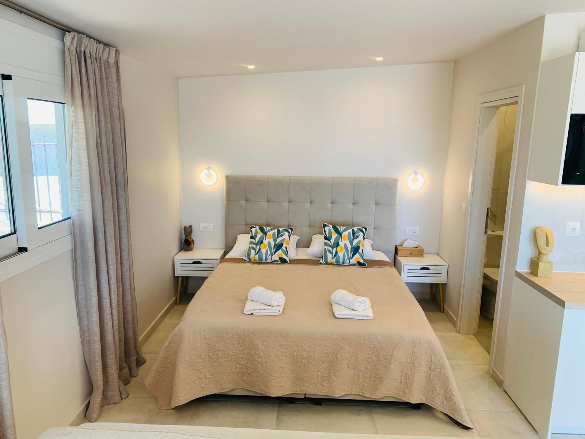 Thelfi Luxury Studio In Attica - Close To Varkiza Beach - Sea View Vari  Exterior photo
